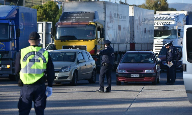 Πάσχα 2021: Σαρωτικοί έλεγχοι για μπλόκο στη μετακίνηση εκτός νομού – Παρασκευή οι ανακοινώσεις