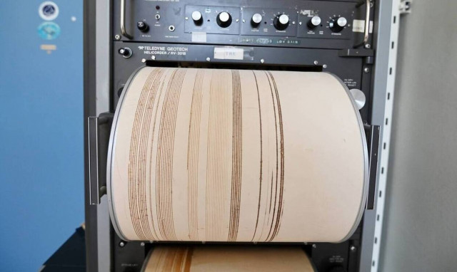 Light tremor shakes the island of Nisyros