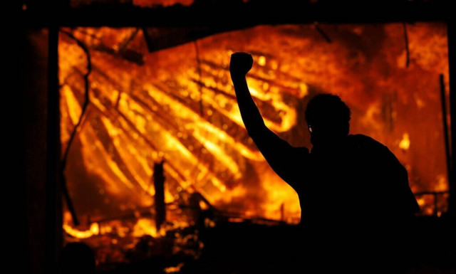 Δολοφονία Τζορτζ Φλόιντ: Στις 16 Ιουνίου η ανακοίνωση της ποινής του αστυνομικού Ντέρεκ Σόβιν