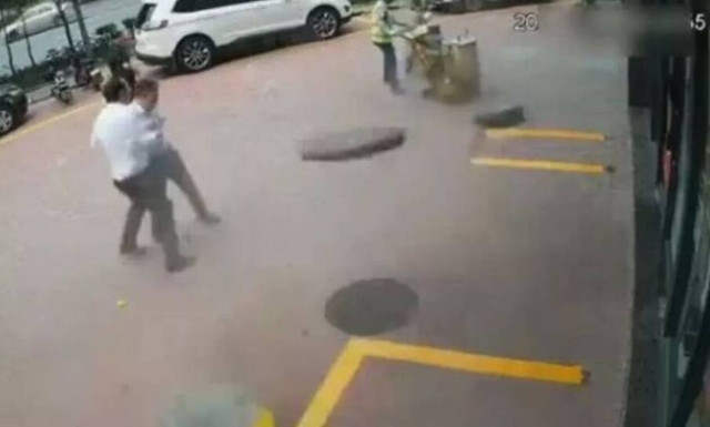 Χάος στην Κίνα: Εργάτες ανατινάζουν κατά... λάθος υπόνομο!