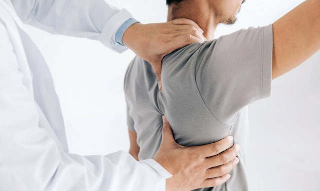 Αρθρίτιδα στον Ώμο: Νέες εξελίξεις στην οριστική αντιμετώπιση με τη μέθοδο της αρθροπλαστικής ώμου