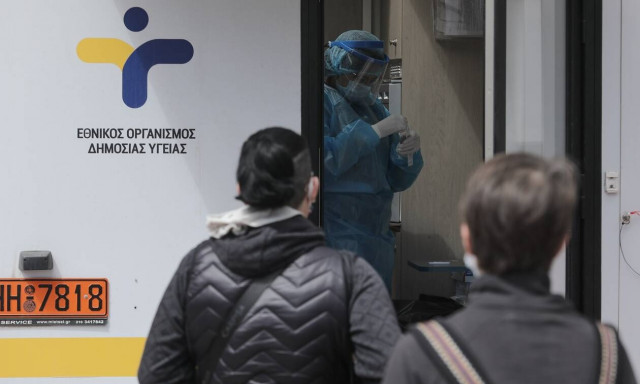 Σαρηγιάννης στο Newsbomb.gr: Φόβοι για αναζωπύρωση της πανδημίας μετά το τέλος Μαΐου