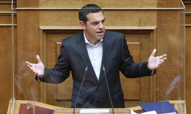 Τσίπρας για «ακαταδίωκτο»: Ομολογία ενοχής της κυβέρνησης για την τραγική διαχείριση της πανδημίας