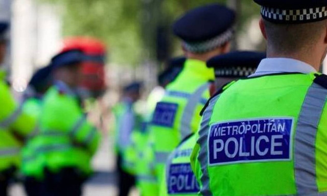 Λονδίνο: 5 συλλήψεις σε διαδήλωση κατά των περιοριστικών μέτρων και των «διαβατηρίων εμβολιασμού»