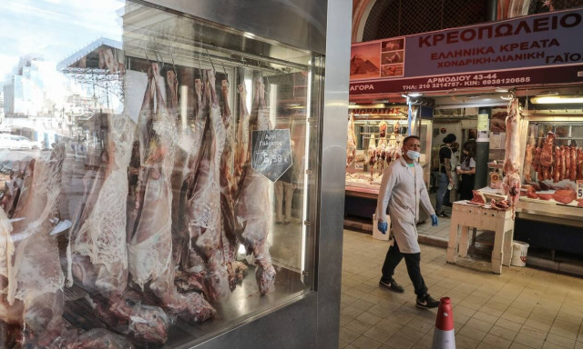 Πασχαλινό τραπέζι: Ποιο θα είναι για φέτος το κόστος - Πού θα κινηθεί ο οβελίας