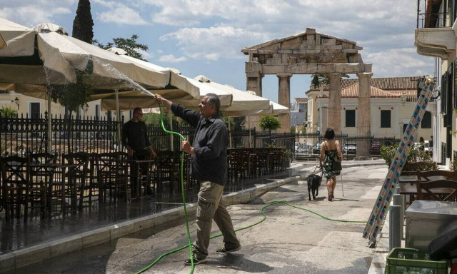 Κορονοϊός: Αναλυτικά οι κανόνες λειτουργίας της εστίασης