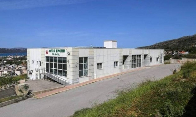 Γηροκομείο Χανίων: «Είδα φριχτά πράγματα που με στοιχειώνουν, απειλούν τη ζωή μου»