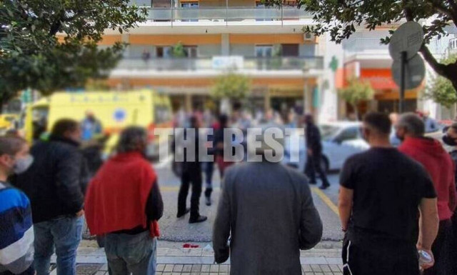 Πάτρα: Άγριο ξύλο για μια... προσπέραση! Κακός χαμός στο κέντρο της πόλης (pics)