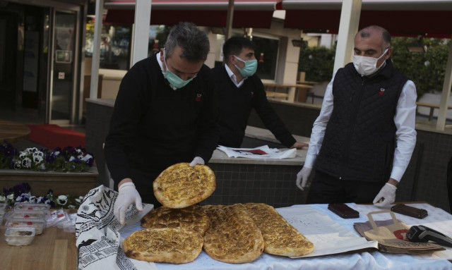 Σε πανεθνικό, ολικό lockdown η Τουρκία