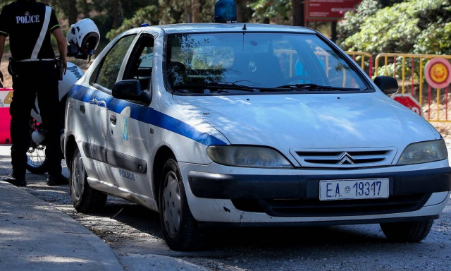 Βύρωνας:«Τις περιέλουσε με όλο τον τενεκέ» - Σοκάρει ο πατέρας ανήλικης για την επίθεση με πετρέλαιο