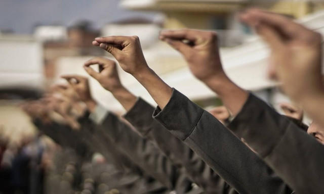 Στρατιωτική θητεία: Ποιοι θα κάνουν 12μηνο και ποιοι 9μηνο - Αναλυτικά τι αλλάζει από τον Μάιο