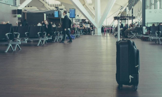 Τουρισμός: Τι ισχύει έως τη Δευτέρα του Πάσχα για καταλύματα, πτήσεις και σκάφη αναψυχής