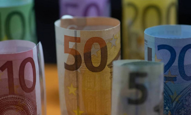 Επιστρεπτέα προκαταβολή 7: Αύριο Μεγάλη Πέμπτη (29/4) πιστώνονται οι ενισχύσεις