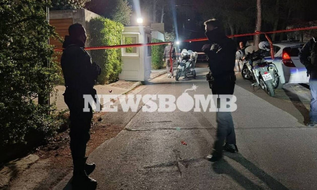 Έρευνα στο σπίτι του Μένιου Φουρθιώτη με εντολή εισαγγελέα - Κατασχέθηκε υλικό, τι ερευνάται