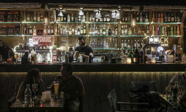 Σταμπουλίδης στο Newsbomb.gr: Ανοίγουν και τα καφε-μπαρ τη Δευτέρα 3 Μαΐου