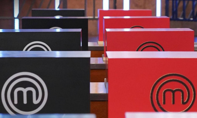 Masterchef 5: Τα μαύρα και κόκκινα κουτιά δυσκολεύουν τους παίκτες – Γυρίζεται ήδη ο τελικός