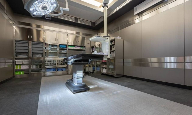 Φρίκη στο Μεξικό: Νεκρή 38χρονη στο τραπέζι πλαστικού χειρουργού