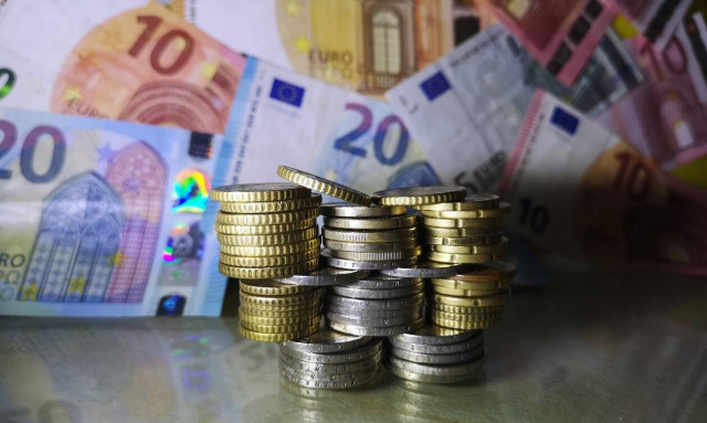 Καταβάλλονται οι προκαταβολές εθνικής σύνταξης και τα αναδρομικά σε 30.000 δικαιούχους