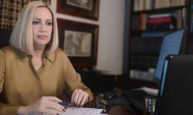 Gennimata: Vaccination is a right to life