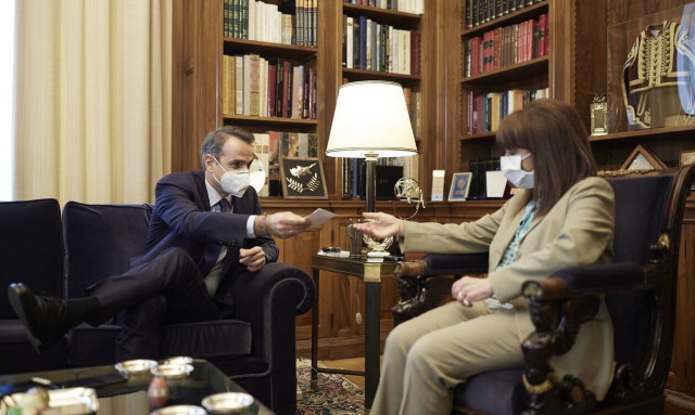 Μητσοτάκης: Κοινωνικό χρέος ο εμβολιασμός - Κανένας εφησυχασμός