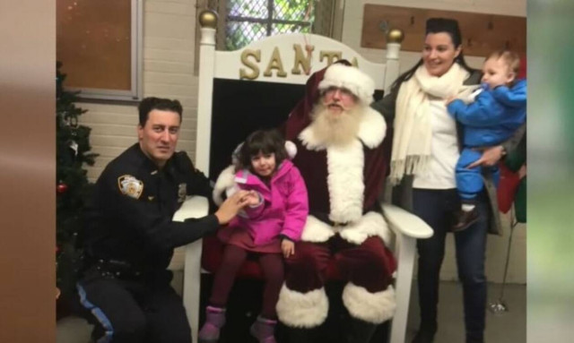 Νέα Υόρκη: Έβριζε την αστυνομία και έπινε σφηνάκια λίγο πριν σκοτώσει τον ομογενή αστυνομικό