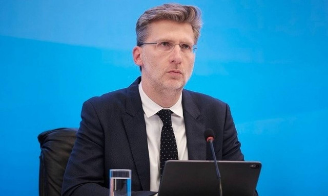 Σκέρτσος στο BBC: Περισσότερο αισιόδοξοι για τον τουρισμό φέτος