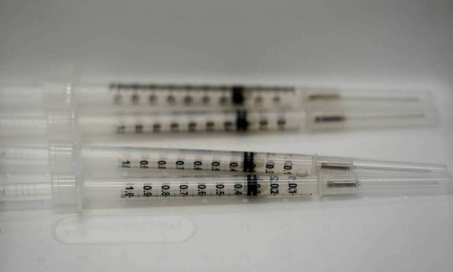 Στις 15 Μαΐου ξεκινούν οι εμβολιασμοί στο σπίτι - Ποιας εταιρείας τα εμβόλια θα χορηγούνται