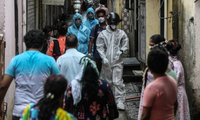 Κορονοϊός: «Μαύρο» παγκόσμιο ρεκόρ για την Ινδία - 379.000 κρούσματα σε 24 ώρες