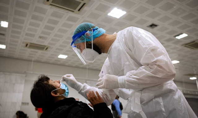 Κρούσματα σήμερα: 1.151 μολύνσεις στην Αττική - 347 νέες στη Θεσσαλονίκη