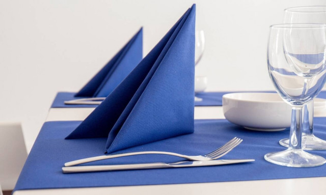 Πρόεδρος εστιατόρων Αττικής στο Newsbomb.gr: «Άνοιγμα της εστίασης με ασφάλεια αλλά και αστερίσκους»