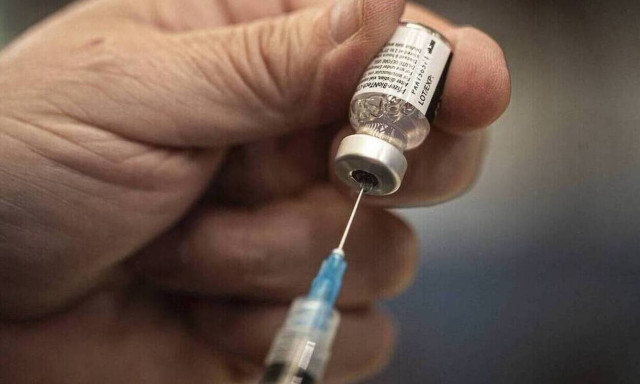 Εμβόλιο Pfizer: Παραμένει ο κίνδυνος μόλυνσης από κάποια μετάλλαξη μετά την πρώτη δόση