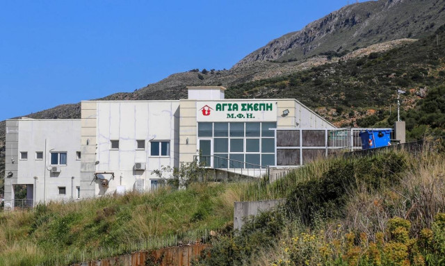 Χανιά: «Βρήκα τον πατέρα μου με ανοιγμένο κεφάλι» - Νέες καταγγελίες για το «γηροκομείο του τρόμου»