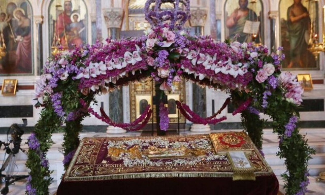 Μεγάλη Παρασκευή: «Αἱ γεννεαί πᾶσαι…» - Δείτε LIVE την περιφορά του Επιταφίου