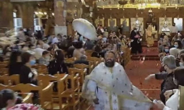 Κύπρος: Ο πατέρας Ηρακλής έκανε «κατοστάρι» για την πρώτη Ανάσταση