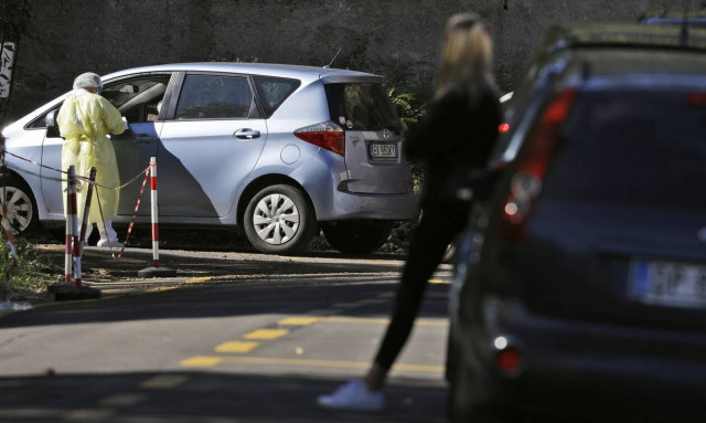 Ουκρανία: Χαλαρώνουν οι περιορισμοί που είχαν επιβληθεί στο Κίεβο λόγω Covid-19