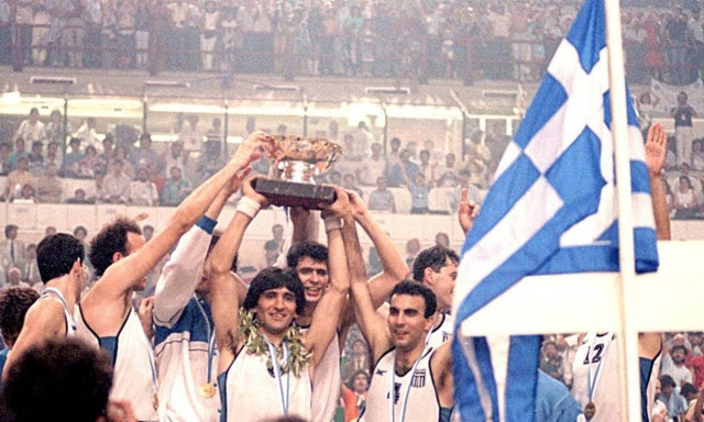 Φασούλας σε Μαρτσουλιόνις: «Μικροψυχία και συμπλέγματα 34 ετών»