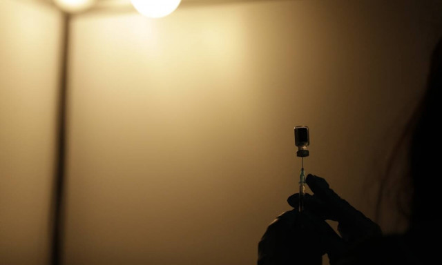 EMA: Αξιολόγηση του εμβολίου των Pfizer-BioNTech για τις ηλικίες 12-15 ετών