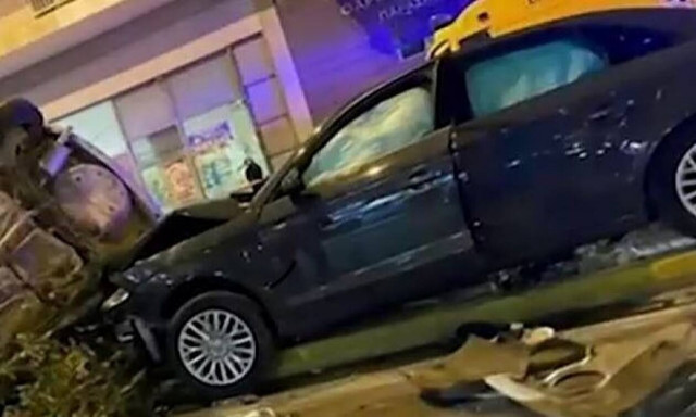 Τροχαίο στο Περιστέρι: Ώρες αγωνίας για τον 29χρονο - Δίνει μάχη για τη ζωή του