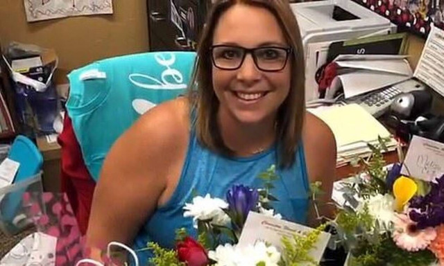 Σοκ στις ΗΠΑ: Δασκάλα χτύπαγε με... κουπί 6χρονη