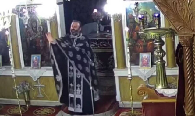 Χαλκιδική: Ιερέας κήρυξε ότι «ο διάβολος λέει μην πάτε στην εκκλησία αν δεν έχετε μάσκα και εμβόλιο»