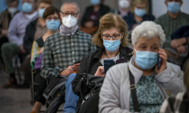 Κορονοϊός: Εμβολιασμένος με τουλάχιστον μία δόση ο 1 στους 4 Ισπανούς