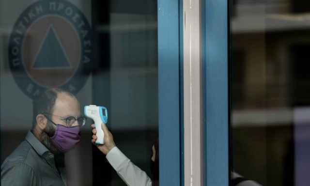 Εμβόλιο κορονοϊού - Παγώνη: Μόνο το 10% όσων εμβολιάζονται έχουν συμπτώματα