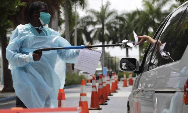 ΗΠΑ: Άρση των περιορισμών στην Φλόριντα, με απόφαση του κυβερνήτη