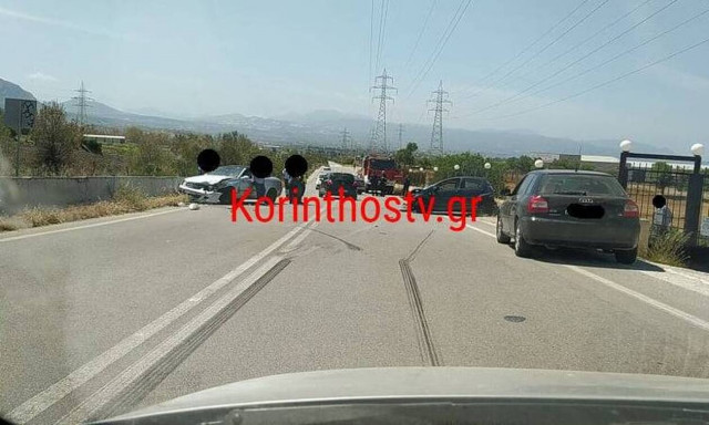 Σοβαρό τροχαίο στην Κόρινθο: Εσπευσμένα στο νοσοκομείο δύο άτομα