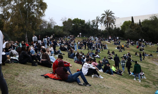 Επιχείρηση προσέγγισης της νεολαίας από το Μέγαρο Μαξίμου