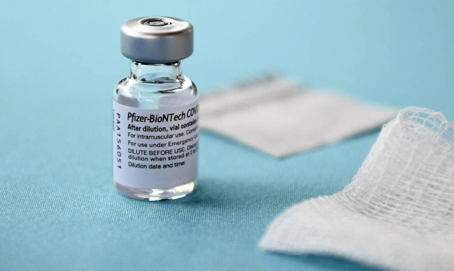 Έρευνα- Covid-19: Αποτελεσματικότητα 87% με την πρώτη δόση για τα εμβόλια των AstraZeneca και Pfizer