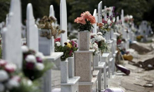 Ελευθερούπολη: Άνοιξαν τάφο και έκλεψαν από μέσα τον νεκρό