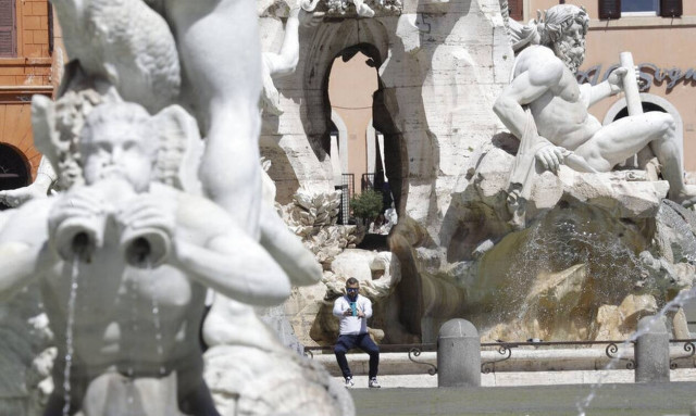 Ιταλία: 11.807 νέα κρούσματα κορονοϊού και 258 θάνατοι το τελευταίο 24ωρο