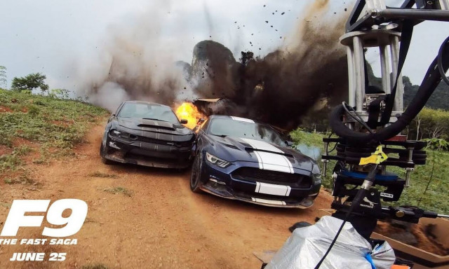 Το Fast and Furious 9 τα σπάει. Στην κυριολεξία! (vid)