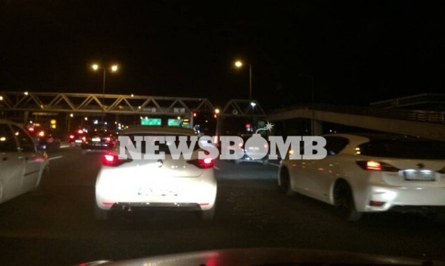 ΤΩΡΑ: Καραμπόλα στον Κηφισό - Τραυματίες και ουρές χιολιομέτρων